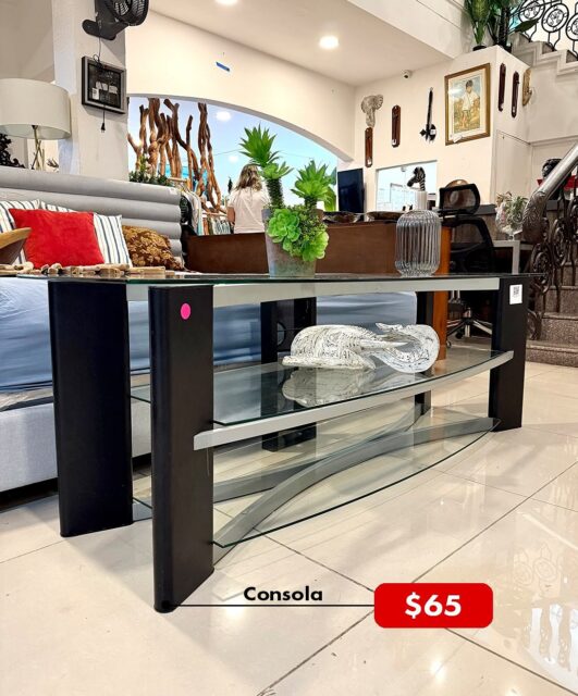 Que esperas por comprar ese mueble soñado que solo Dejavu te ofrece🤩
Le agradecemos a toda nuestra clientela, considerar que los productos en promoción, descuentos y ofertas son para retiro inmediato, no se pueden almacenar y mantener en depósito.
Visítanos en:📍entre la Av. Federico Boyd y Calle 50, Diagonal al Scotiabank, frente a la Fundación Gabriel Lewis Galindo.
Y CONTÁCTANOS a los 📞
📱 +507 6833-1738
📱 +507 6944-6091
📱 +507 6948-4846
📱 +507 6553-7970
📱 +507 6660-5478
#muebles #mueblesconhistoria #panama #decoracion #casas #furniture #decoration #pty #muebleriapanama #mueblespanama