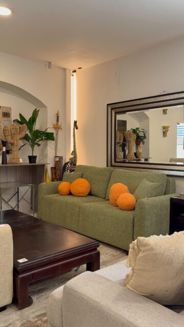 En noviembre te traemos muchas sorpresas ✨

Visítanos en:📍entre la Av. Federico Boyd y Calle 50, Diagonal al Scotiabank, frente a la Fundación Gabriel Lewis Galindo.

Y CONTÁCTANOS a los 📞

📱 +507 6553-7970
📱 +507 6948-4846
📱 +507 6833-1738
📱 +507 6944-6091
📱 +507 6660-5478

#muebles #mueblesconhistoria #panama #decoracion #casas #furniture #decoration #pty #muebleriapanama #mueblespanama