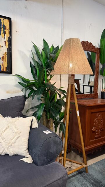 Panamá se viste de en noviembre ✨🌿🤗

Visítanos en:📍entre la Av. Federico Boyd y Calle 50, Diagonal al Scotiabank, frente a la Fundación Gabriel Lewis Galindo.

Y CONTÁCTANOS a los 📞

📱 +507 6553-7970
📱 +507 6948-4846
📱 +507 6833-1738
📱 +507 6944-6091
📱 +507 6660-5478

#muebles #mueblesconhistoria #panama #decoracion #casas #furniture #decoration #pty #muebleriapanama #mueblespanama