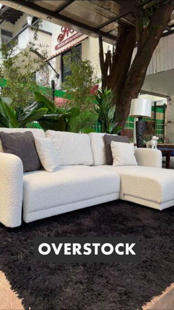 “YA ESTÁN AQUÍ “ los nuevos sofás cama 💃💃💃 👉🏻 Estás preparado para marcar la tendencia ? ✨✨😎Solo en la mansión Dejavu te traemos muebles exclusivos, nuevos a estrenar de Overstock!!!!!! Con la mejor calidad y el mejor precio🤩🤩

Todos los precios incluyen ITBMS 
Pieza única / oferta validar hasta agotar la existencia

Visítanos en:📍entre la Av. Federico Boyd y Calle 50, Diagonal al Scotiabank, frente a la Fundación Gabriel Lewis Galindo.

Y CONTÁCTANOS a los 📞

📱+507 6660-5478
📱+507 6833-1738
📱+507 6944-6091
📱+507 6553-7970
📱+507 6948-4846

#muebles #mueblesconhistoria #panama #decoracion #casas furniture decoration pty muebleriapanama mueblespanama