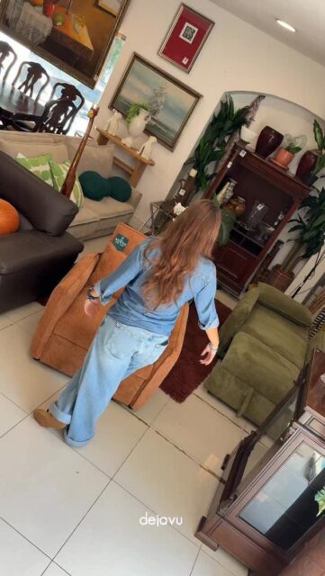 Te esperamos este y todos los Domingos en un horario de 10:00 am a 6:00 pm⏰
Ven y enamorate de oportunidades irresistibles 🥰🥰 disfruta de la calidad en muebles que mereces en la mansión Dejavu tenemos de todo para ti🤩
Visítanos en:📍entre la Av. Federico Boyd y Calle 50, Diagonal al Scotiabank, frente a la Fundación Gabriel Lewis Galindo.
Y CONTÁCTANOS a los 📞
Nicole 📲 +507 6948-4846
Edgardo 📲 +507 6944-6091
Anabel 📲 +507 6553-7970
Héctor 📲 +507 6833-1738
#muebles #mueblesconhistoria #panama #decoracion casas furniture decoration pty muebleriapanama mueblespanama