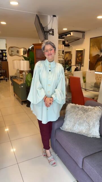 Visítanos en:📍entre la Av. Federico Boyd y Calle 50, Diagonal al Scotiabank, frente a la Fundación Gabriel Lewis Galindo.
Y CONTÁCTANOS a los 📞
Nicole 📲 +507 6948-4846
Edgardo 📲 +507 6944-6091
Anabel 📲 +507 6553-7970
Héctor 📲 +507 6833-1738
#muebles #mueblesconhistoria #panama #decoracion #casas furniture