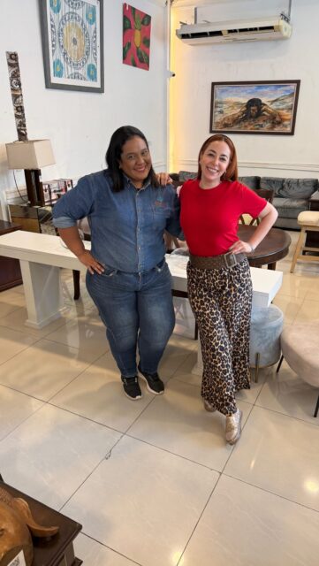 Nuestra invitada especial fue @julstomacelli en nuestro live junto a nuestra asesora Anabell, no te pierdas el próximo live 👀🛋️📲
Los precios NO incluyen ITBMS
Pieza única / oferta valida hasta agotar la existencia
Visítanos en: 📍 9 entre la Av. Federico Boyd y Calle 50, Diagonal al Scotiabank, frente a la Fundación Gabriel Lewis Galindo.
Y CONTÁCTANOS a los 📞
Christopher 📲 +507 6948-4846
Anabel 📲 +507 6553-7970
Héctor 📲 +507 6833-1738
Yadisinia 📲 +507 6660-5478
Luis 📲 +507 6342-3466
#panamá #muebleria #furniture #desing #decoracion