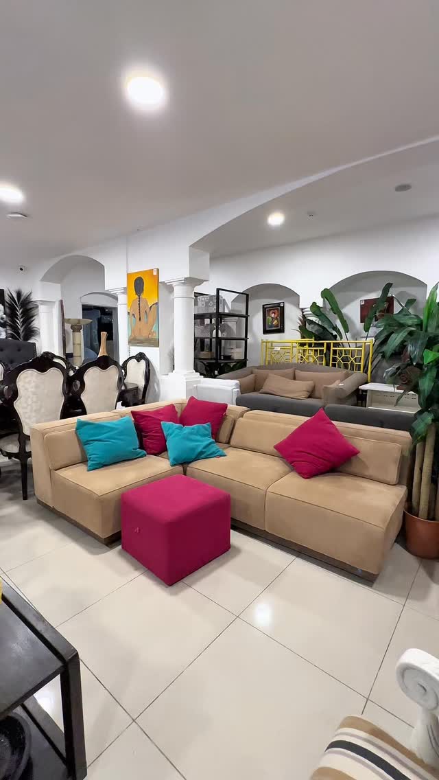 Es inicio de semana y tenemos cosas nuevas, con nuevos diseños para perfeccionar tu hogar

Ven y enamorate de oportunidades irresistibles 🥰🥰 disfruta de la calidad en muebles que mereces en la mansión Dejavu tenemos de todo para ti 🤩

Los precios NO incluyen ITBMS
Pieza única / oferta valida hasta agotar la existencia

Visítanos en: 📍entre la Av. Federico Boyd y Calle 50, Diagonal al Scotiabank, frente a la Fundación Gabriel Lewis Galindo.

Y CONTÁCTANOS a los 📞

Edgardo 📲 + 507 6342-3466
Christopher 📲 +507 6948-4846
Anabel 📲 +507 6553-7970
Héctor 📲 +507 6833-1738

#panamá #muebleria #furniture #desing #decoracion